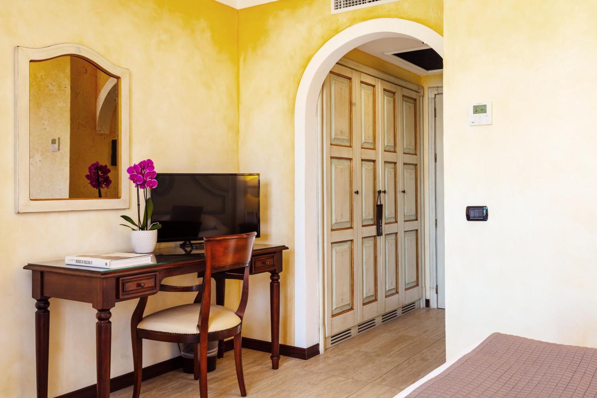 La Vecchia Fonte Boutique 4*