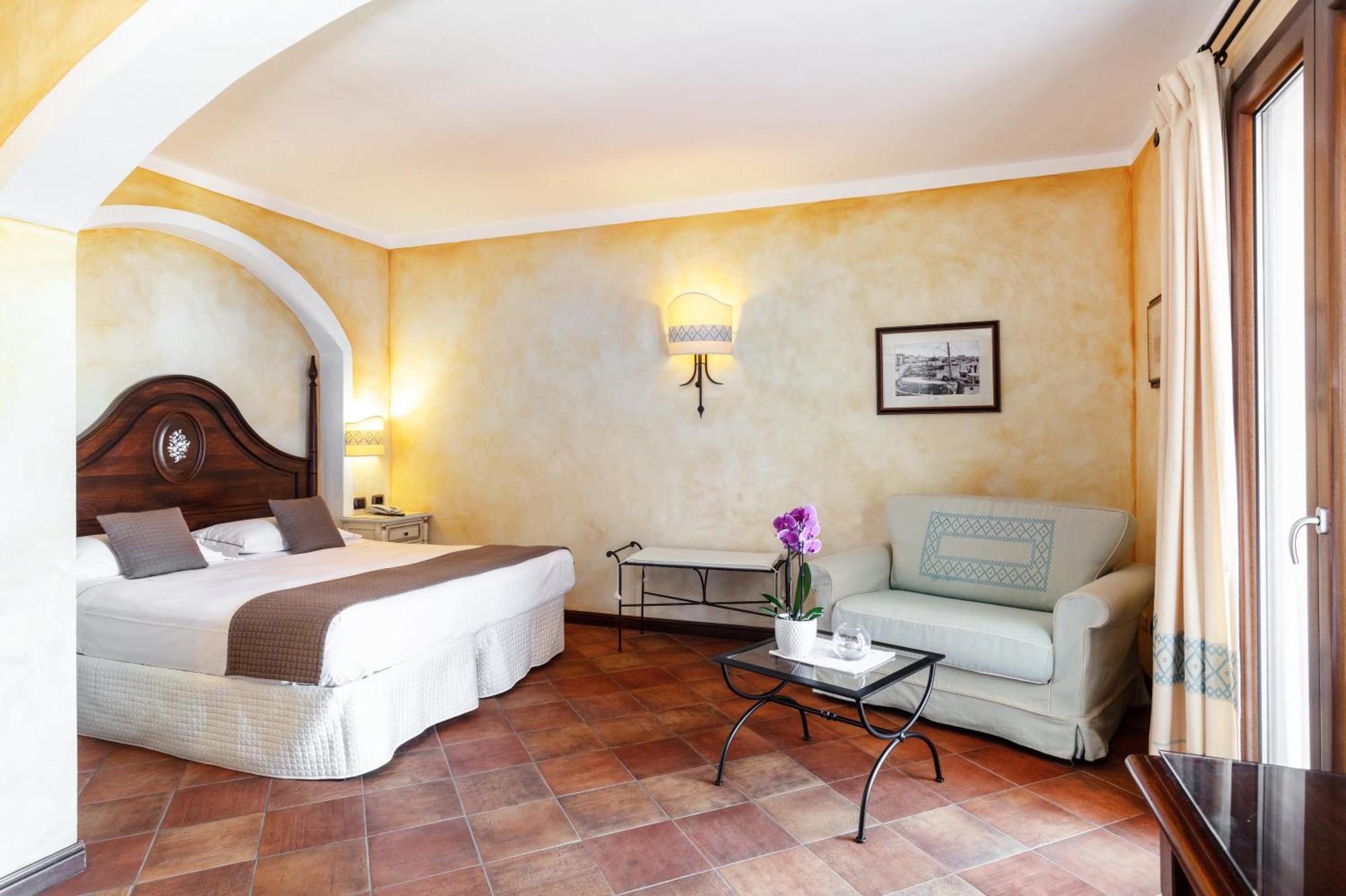 La Vecchia Fonte Boutique Hotel Palau